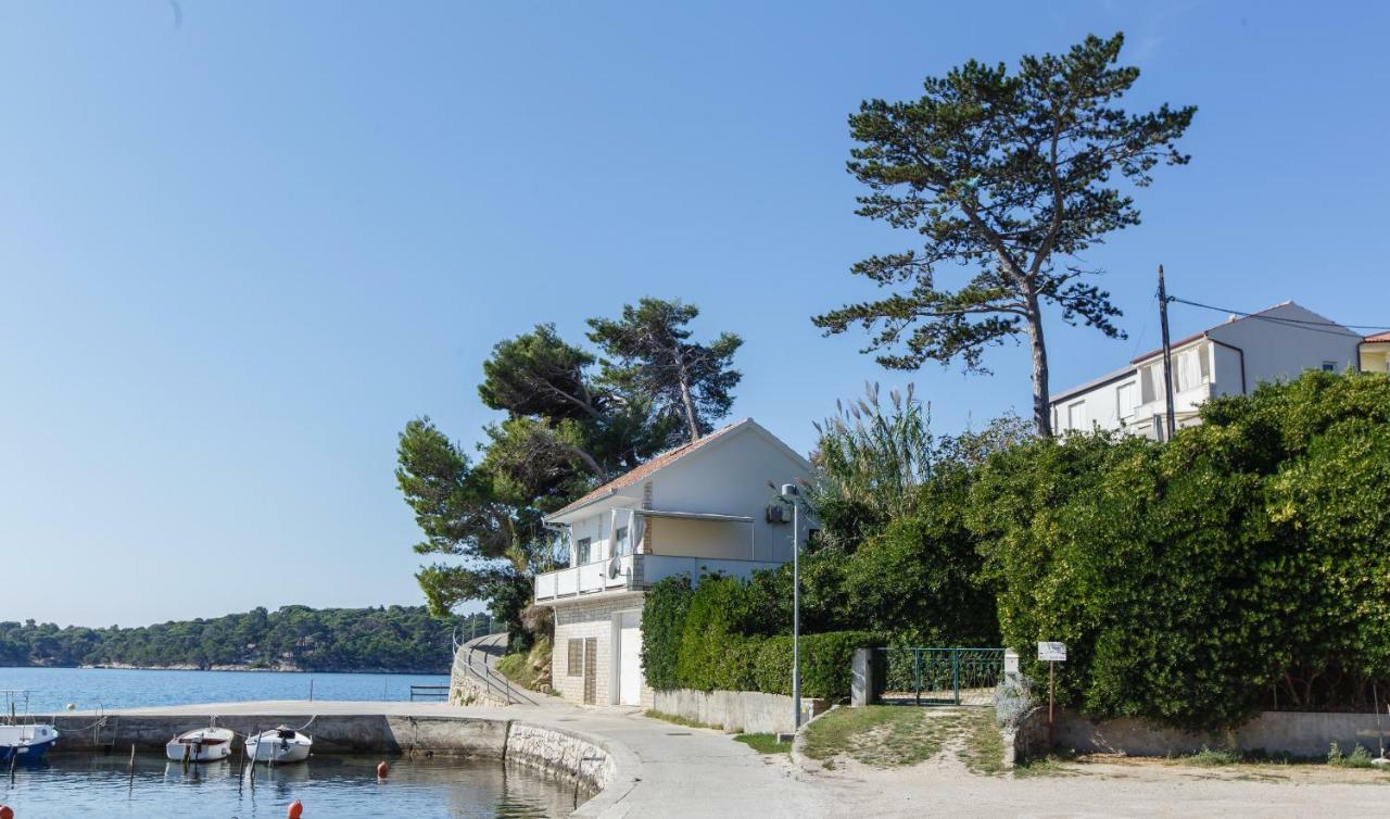 Apartments Maris 라브 외부 사진