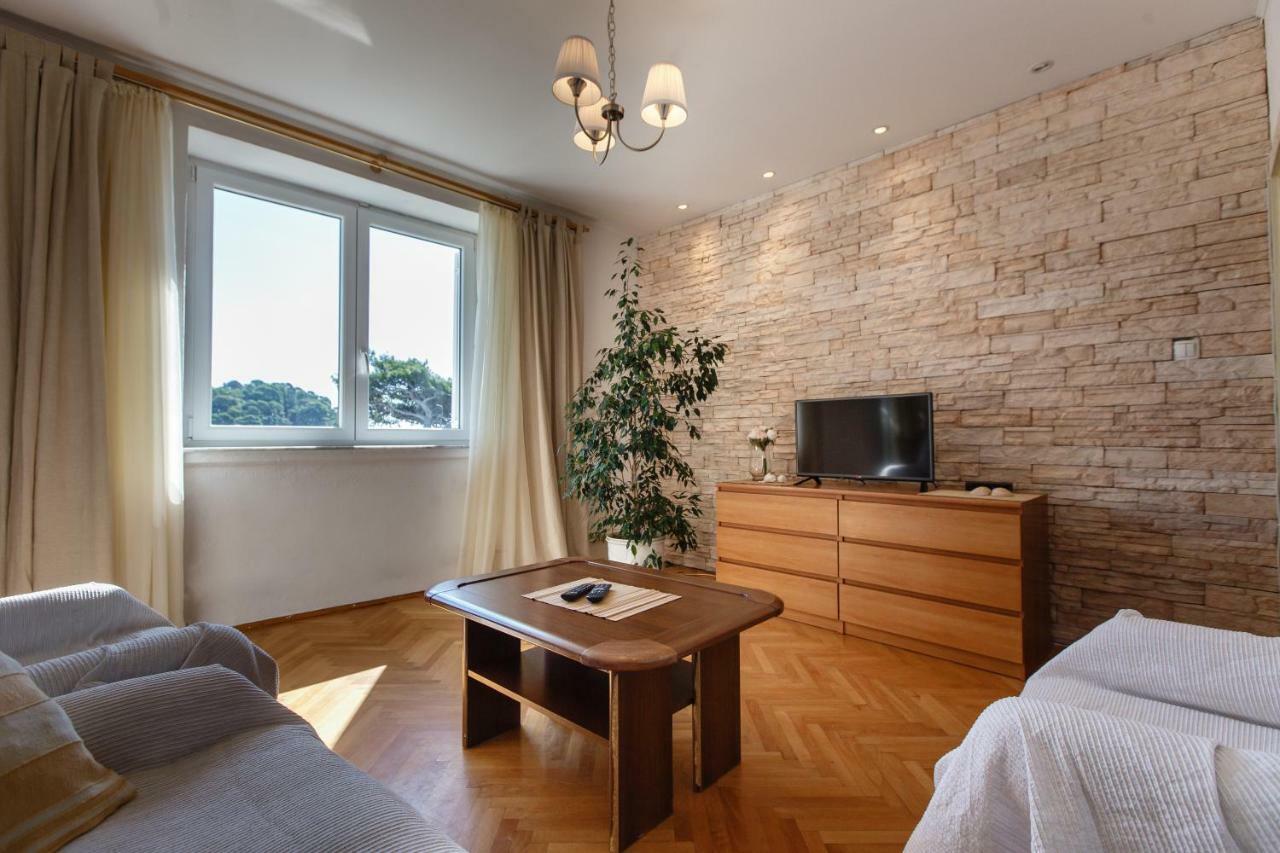 Apartments Maris 라브 외부 사진