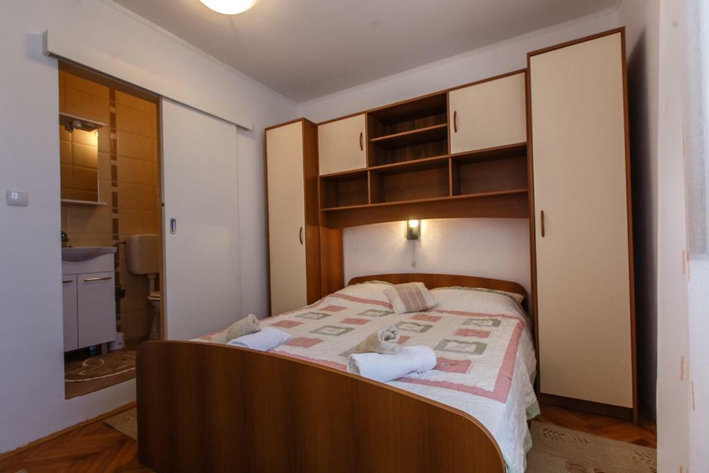 Apartments Maris 라브 외부 사진